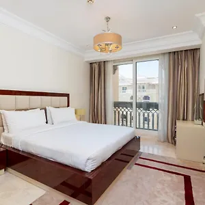 Royal Club By Rvhr, Grandeur Crescent Palm Jumeirah Apartment Dubai