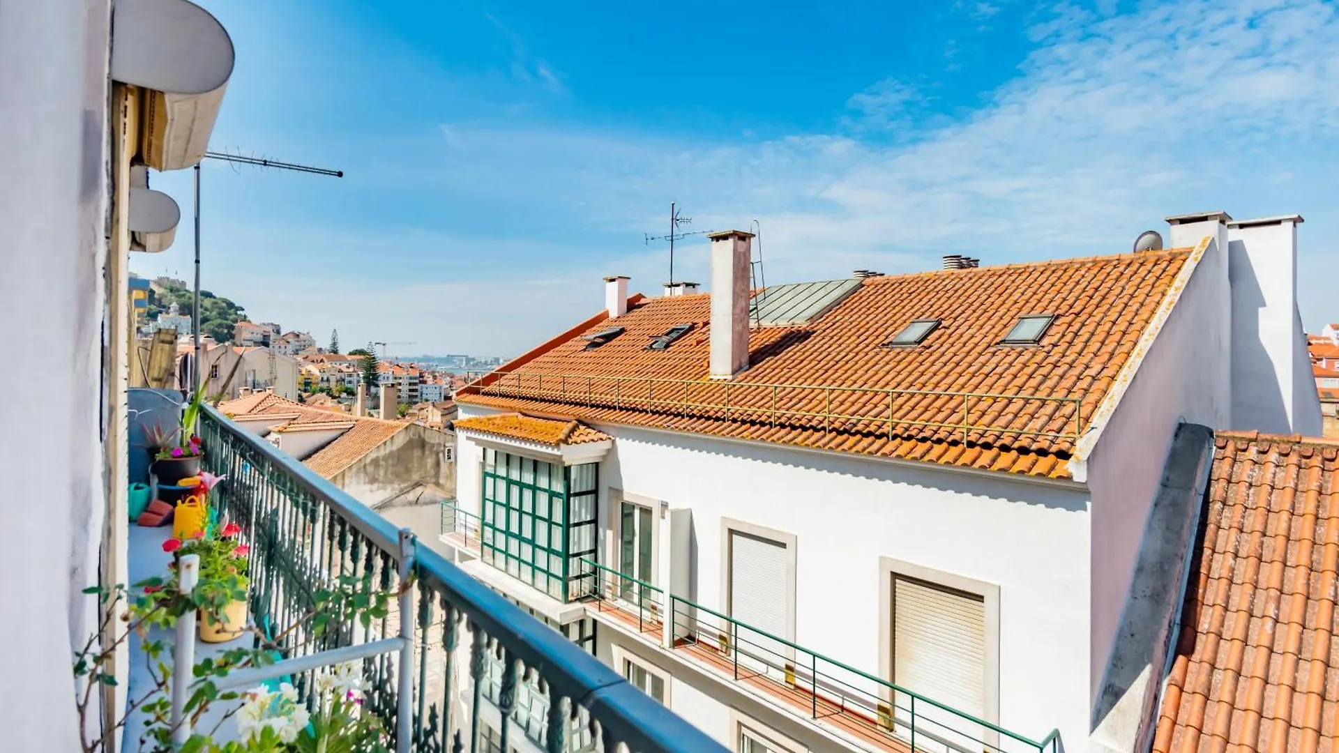 Olarias Terrace Lisbon Apartment